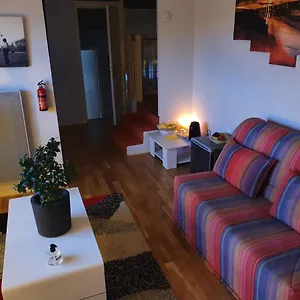 Joelle Et Hans Bed & Breakfast Hopital-Camfrout